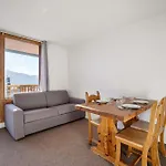 Mountain View With Ski-in And Out Loft - Roche Blanche Apartmán *